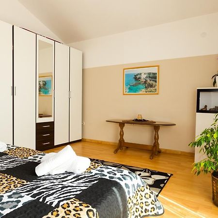 Apartments Villa Orange Zadar Exteriör bild