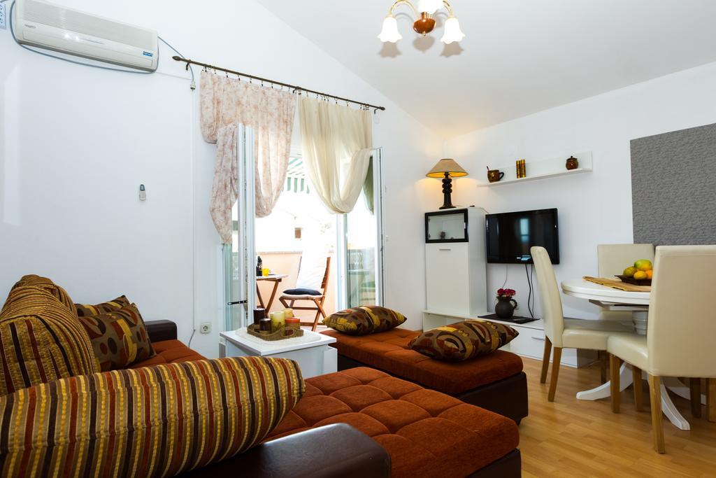 Apartments Villa Orange Zadar Exteriör bild